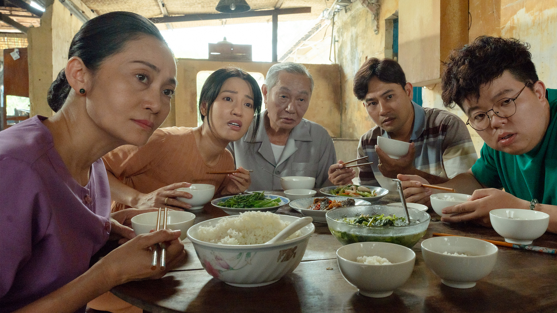 Phương Mỹ Chi trong phim Nhà Gia Tiên