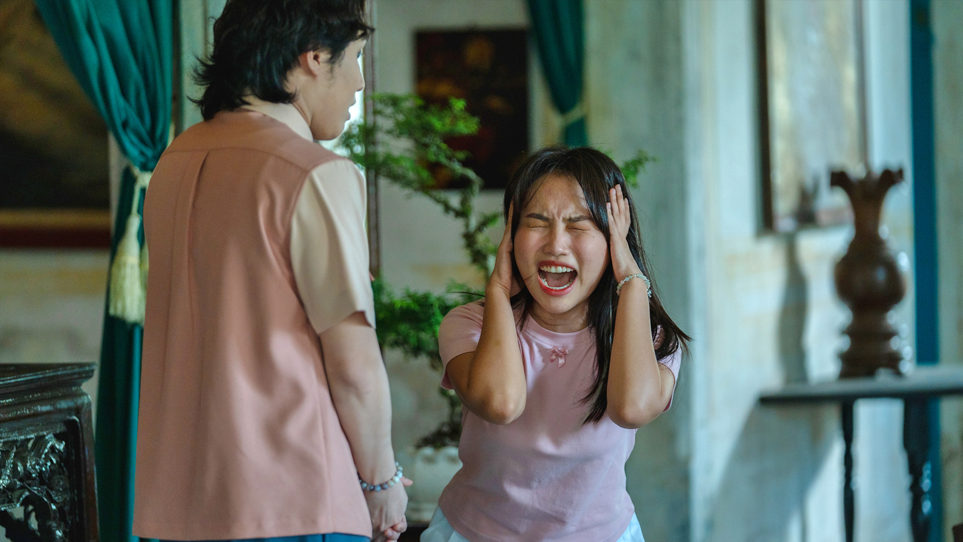 Một cảnh trong phim Nhà Gia Tiên